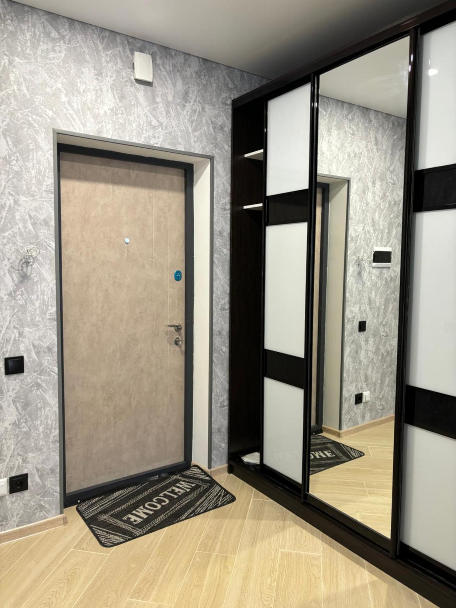 Dream Town Apartaments Біля Залізничного Вокзалу Lutsʼk Esterno foto